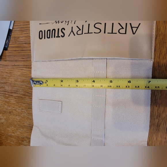 Artistry studio bangkok edition makeup brushes bag - Picture 11 of 13